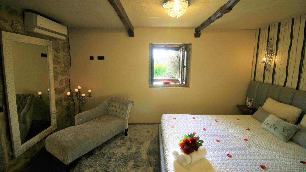 Love Story - Lareira & Sauna - Piscina Arcos de Valdevez Bagian luar foto